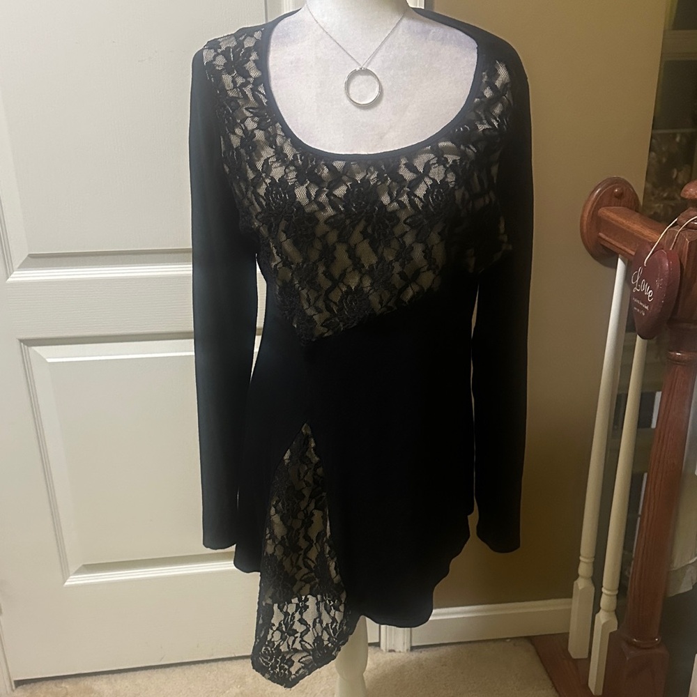 VENUS Black Lace Overlay Top